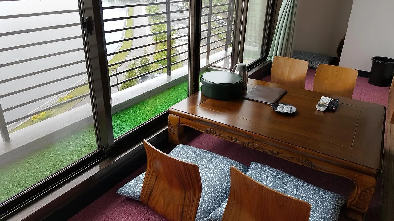 传统日式旅馆 Toyako 洞爷温泉华美传统日式旅馆酒店